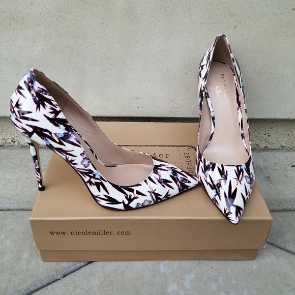 Gorgeous Nicole Miller Colorful Leather Stilletos - Picture 3 of 7